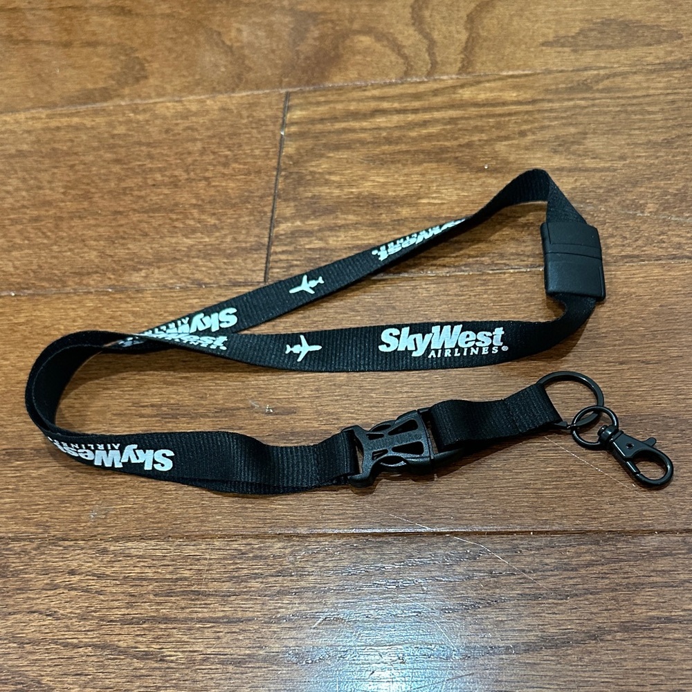 ***SOLD***Sky West Airlines Black Logo Lanyard